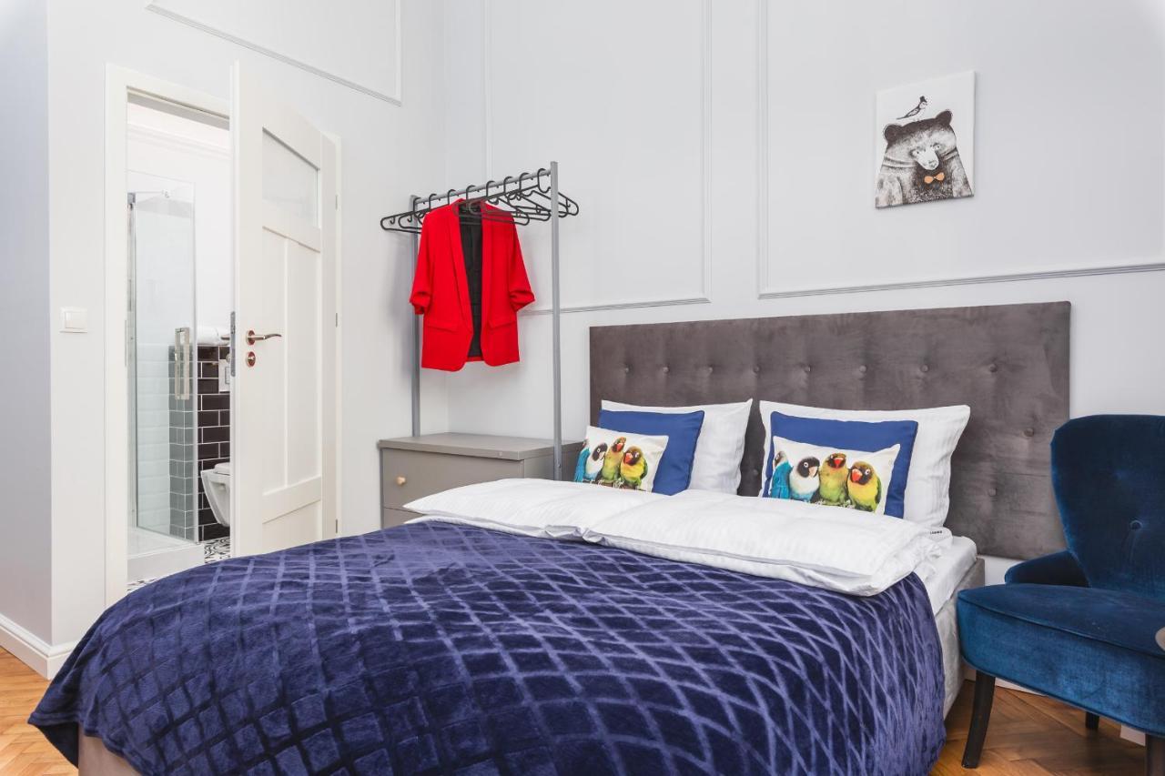 Traveler'S Best Choice - Old Town Guesthouse - By Upstairs Краків Екстер'єр фото