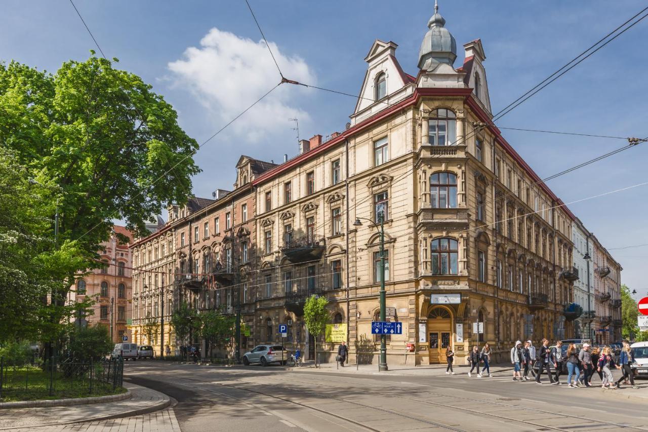 Traveler'S Best Choice - Old Town Guesthouse - By Upstairs Краків Екстер'єр фото